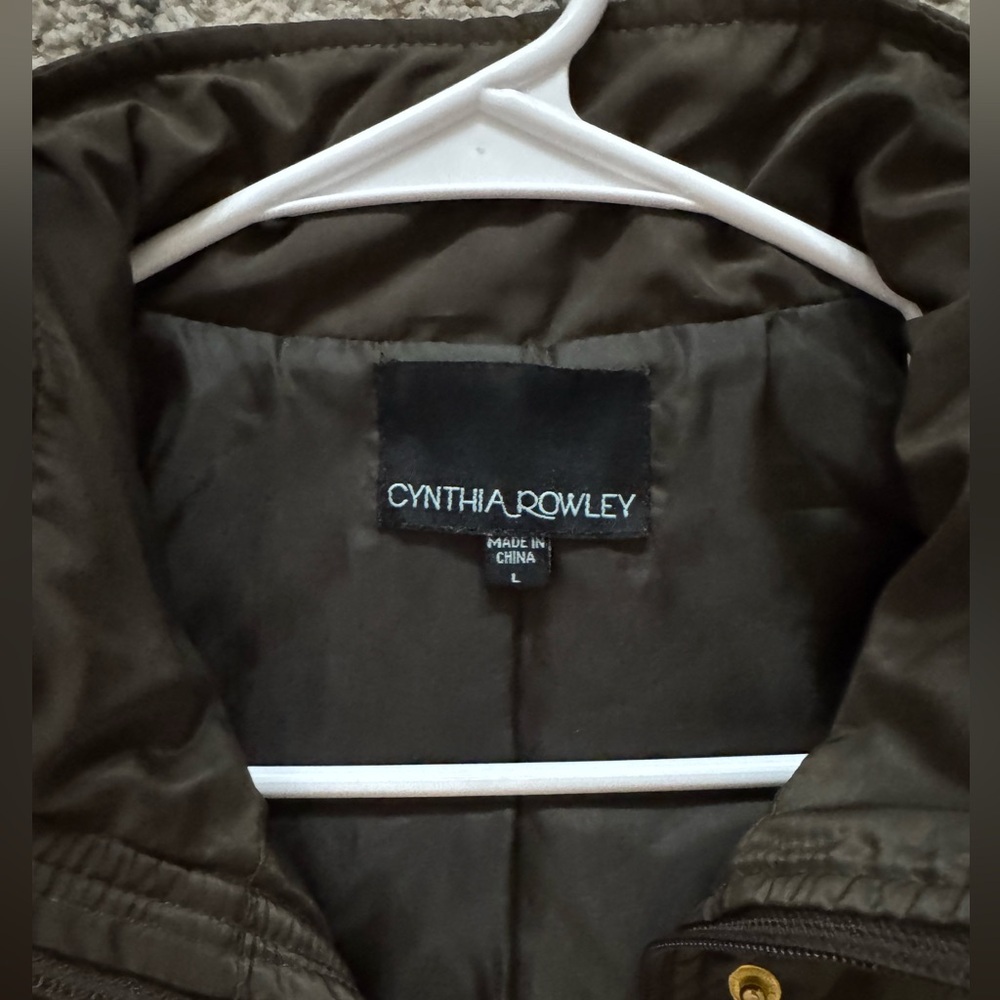 Vest - Picture 2 of 2